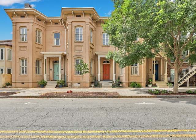 Property at 509 E Broughton St, Savannah, GA 31401, 3 beds, 2.5 baths