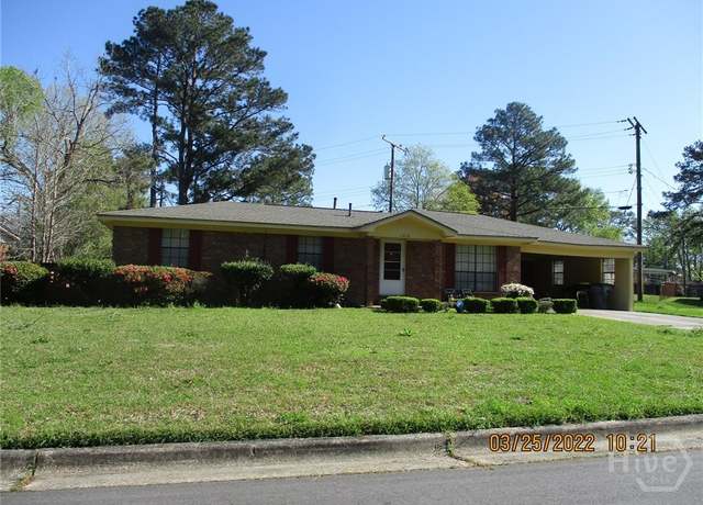 Property at 1606 Rosemary St, Savannah, GA 31415, 3 beds, 2 baths