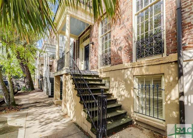 Property at 28 E Taylor St, Savannah, GA 31401, 5 beds, 5 baths
