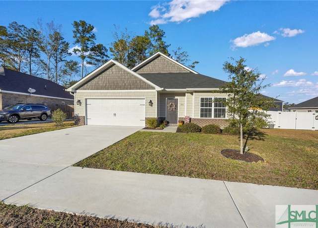 Property at 304 Fairview Cir, Hinesville, GA 31313, 4 beds, 2.5 baths