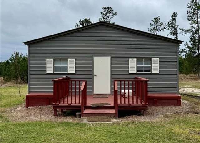 Property at 319 Winchester Rd, Sylvania, GA 30467, 3 beds, 2 baths