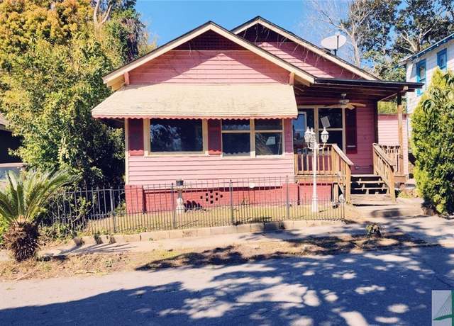 Property at 1228 E 39th St, Savannah, GA 31404, 4 beds, 2 baths