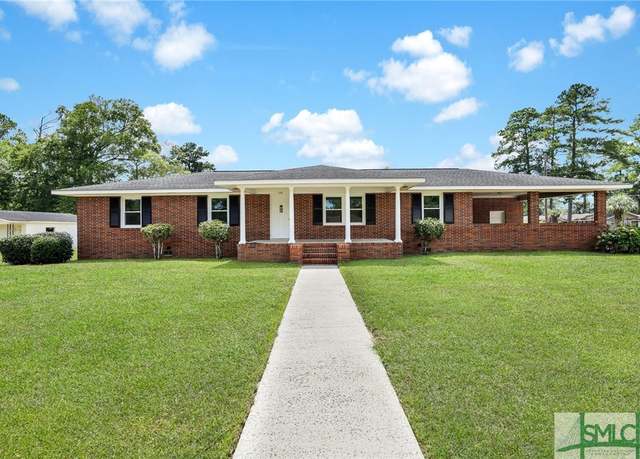 Property at 110 N Claxton Ave, Claxton, GA 30417, 3 beds, 2 baths