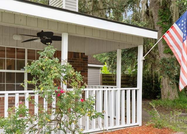 Property at 207 Whippoorwill Ln E, Richmond Hill, GA 31324, 3 beds, 2 baths