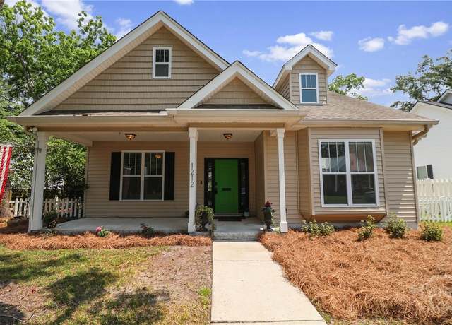 Property at 1212 E 52nd St, Savannah, GA 31404, 3 beds, 2 baths