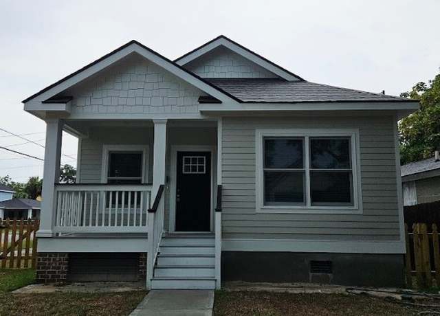Property at 603 W 42nd St, Savannah, GA 31415, 3 beds, 2 baths