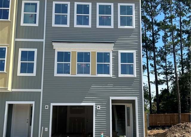 Property at 30 Towne Park Ct, Rincon, GA 31326, 3 beds, 2.5 baths