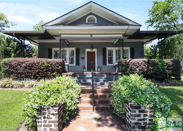 Property at 128 E 48th St, Savannah, GA 31405, 3 beds, 2 baths