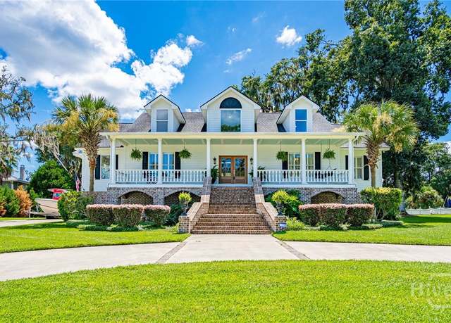 Property at 2766 Fort Mcallister Rd, Richmond Hill, GA 31324, 5 beds, 3 baths