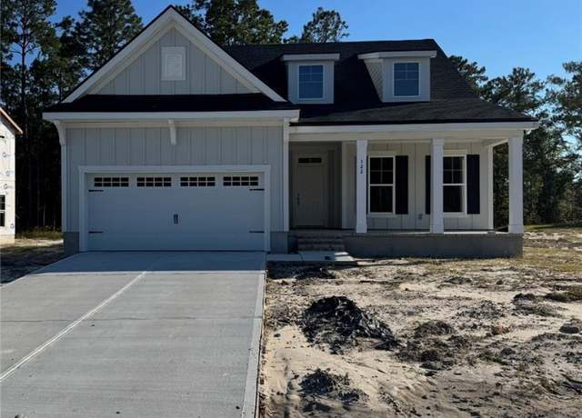 Property at 122 Glendale Dr, Richmond Hill, GA 31324, 3 beds, 3.5 baths