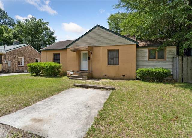 Property at 1805 E 41st St, Savannah, GA 31404, 2 beds, 1 bath