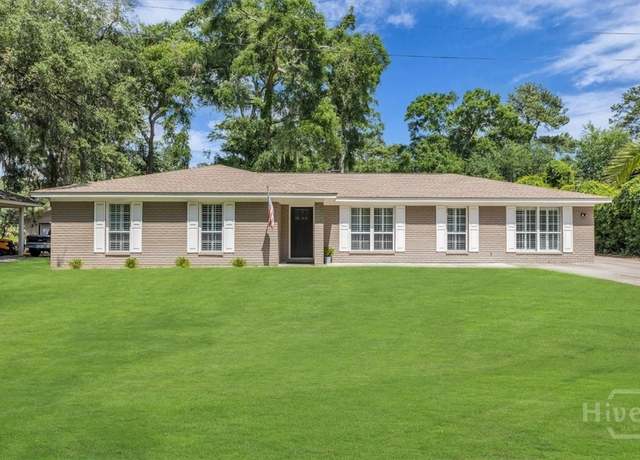 Property at 2 Penrose Pt, Savannah, GA 31410, 3 beds, 2 baths