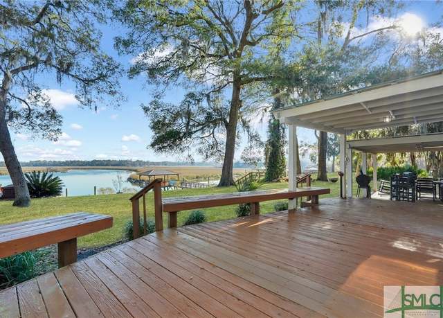 Property at 1396 Sea Way NE, Townsend, GA 31331, 4 beds, 4 baths
