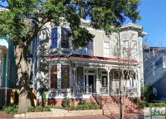 Property at 216 E Bolton St, Savannah, GA 31401, 5 beds, 3.5 baths