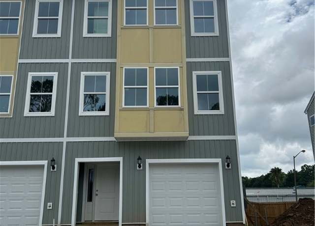 Property at 21 Towne Park Ct, Rincon, GA 31326, 3 beds, 2.5 baths