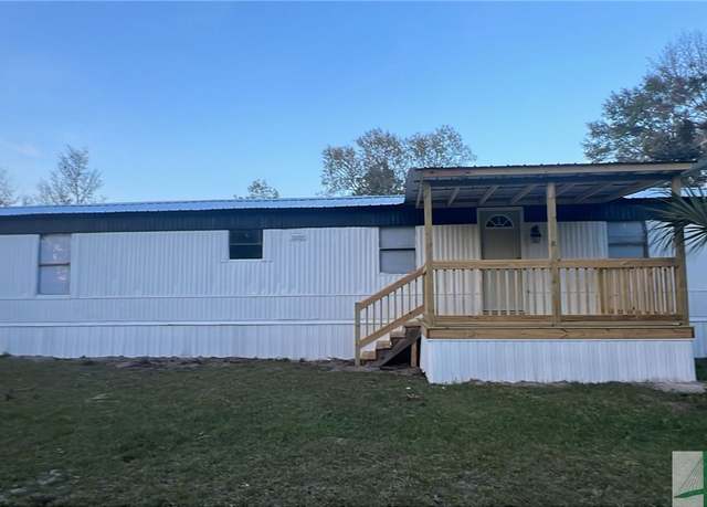 Property at 8 Teal Ct, Bloomingdale, GA 31302, 3 beds, 2 baths