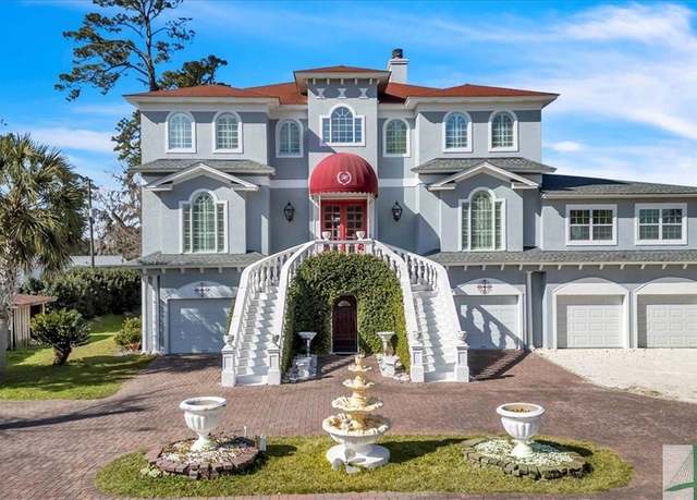 Property at 9657 Whitefield Ave, Savannah, GA 31406, 7 beds, 5 baths