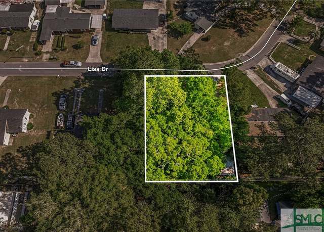 Property at 10 Lisa Dr, Savannah, GA 31406