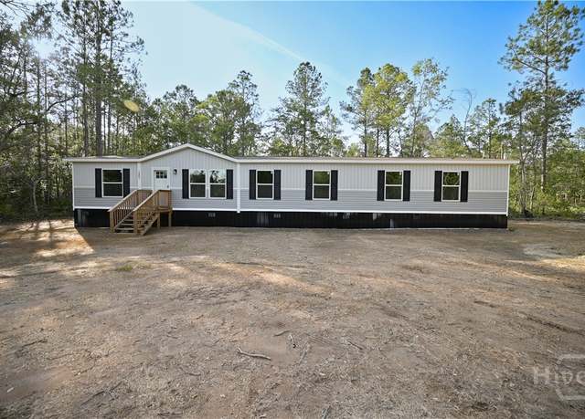 Property at 3667 Hwy 84 East Rd, Hinesville, GA 31313, 4 beds, 3 baths