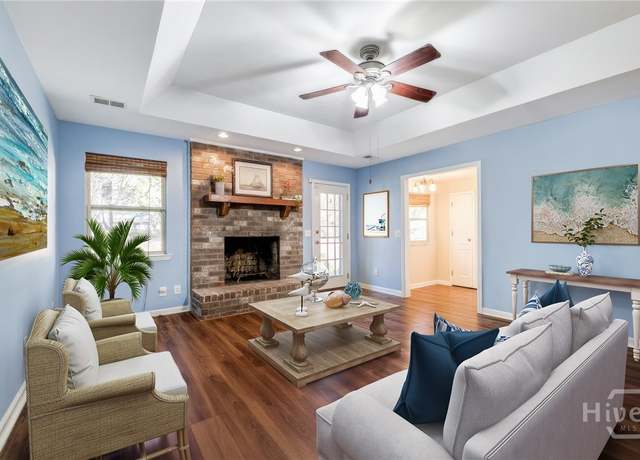 Property at 9 Mulberry Ct, Savannah, GA 31406, 3 beds, 2 baths