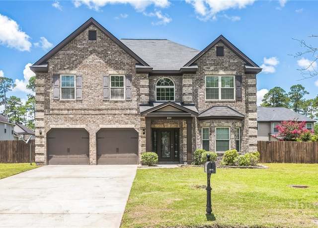Property at 804 Barrington Dr, Hinesville, GA 31313, 5 beds, 3 baths