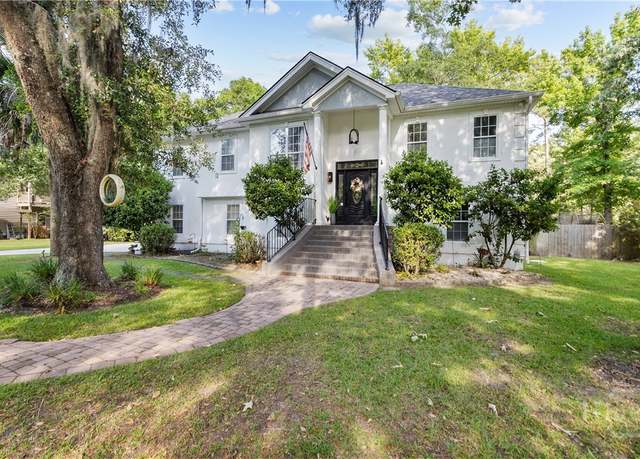 Property at 414 Sterling Woods Dr, Richmond Hill, GA 31324, 4 beds, 3 baths
