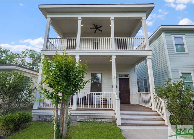 Property at 546 E 32nd St, Savannah, GA 31401, 3 beds, 2.5 baths