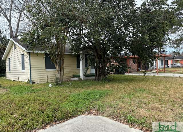 Property at 1011 Porter St, Savannah, GA 31415, 2 beds, 1 bath