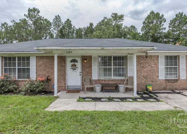 Property at 1325 Loblolly Dr, Hinesville, GA 31313, 4 beds, 2 baths
