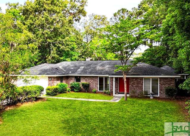Property at 236 Suncrest Blvd, Savannah, GA 31410, 3 beds, 2 baths