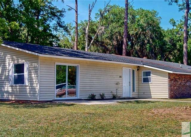 Property at 165 Cherokee Cir, Hinesville, GA 31313, 3 beds, 2 baths