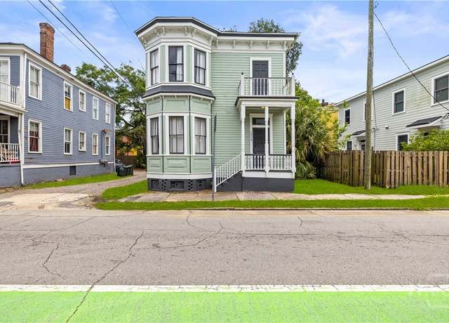 Property at 1212 Price St, Savannah, GA 31401, 4 beds, 2 baths