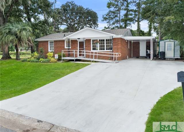 Property at 3629 Eastgate Dr, Savannah, GA 31404, 2 beds, 1 bath