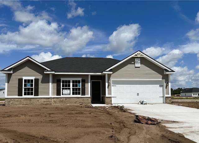 Property at 1241 Buckhead Loop SE, Allenhurst, GA 31301, 4 beds, 2 baths