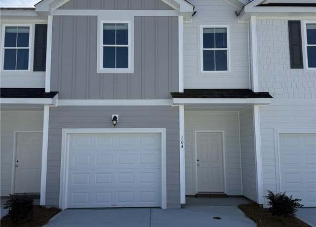 Property at 104 Stafford Loop, Richmond Hill, GA 31324, 3 beds, 2.5 baths