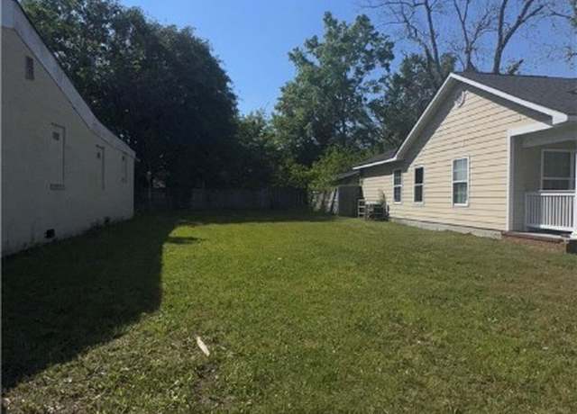 Property at 31 Scarborough St, Savannah, GA 31415