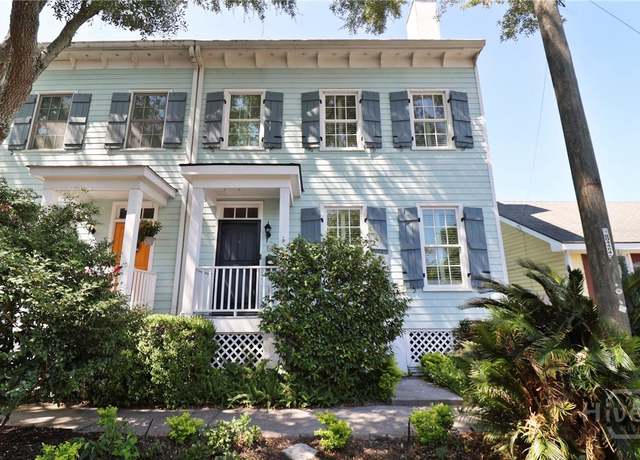 Property at 536 E Harris St, Savannah, GA 31401, 4 beds, 4.5 baths