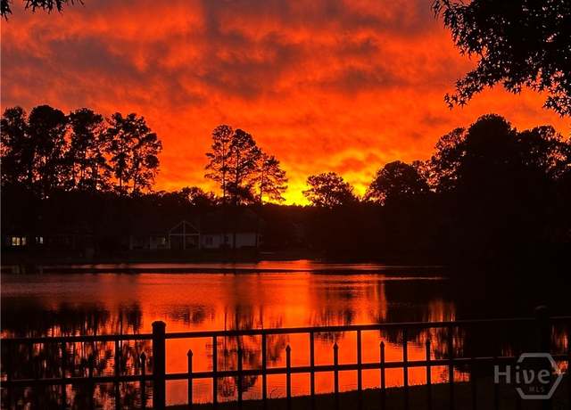 Property at 39 Grand Lake Cir, Savannah, GA 31405, 4 beds, 3.5 baths
