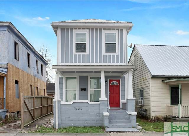 Property at 1135 E Gwinnett St, Savannah, GA 31404, 4 beds, 2 baths