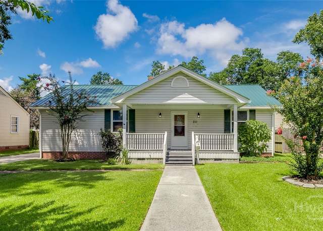 Property at 211 Turnberry St, Port Wentworth, GA 31407, 4 beds, 3 baths