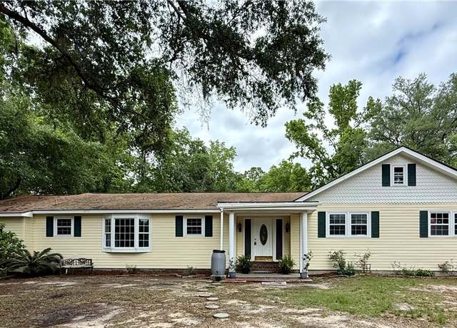 Property at 312 Schuman Dr, Bloomingdale, GA 31302, 4 beds, 2.5 baths