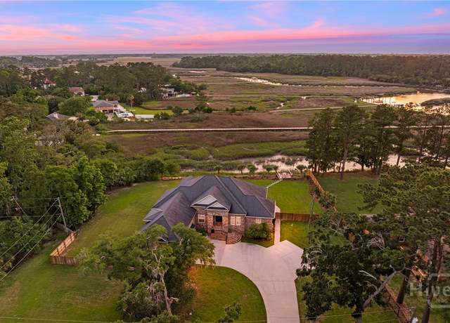 Property at 907 Cheryl St, Savannah, GA 31410, 4 beds, 4 baths