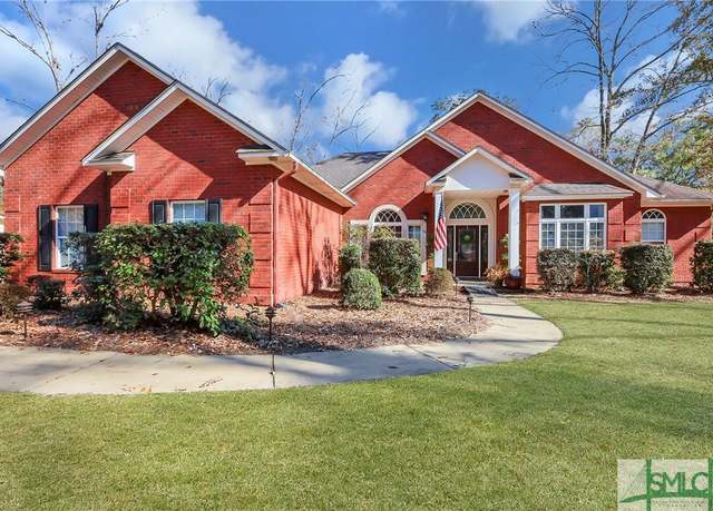 Property at 830 Bradwell St, Hinesville, GA 31313, 3 beds, 2.5 baths