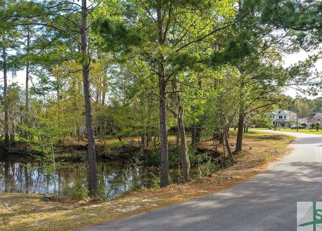 Property at 317 Lakeshore Dr, Savannah, GA 31419