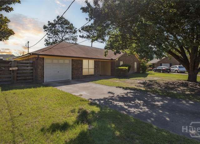Property at 703 Tray Ct, Hinesville, GA 31313, 3 beds, 2 baths