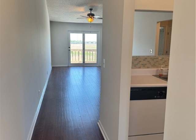 Property at 142 Bull River Bluff Dr, Savannah, GA 31410, 2 beds, 2 baths