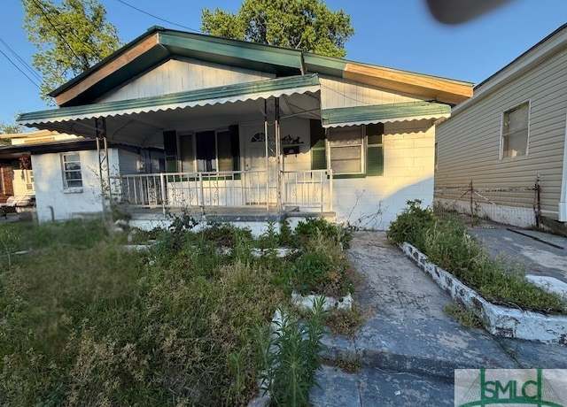 Property at 818 Allen Ave, Savannah, GA 31415, 2 beds, 1 bath