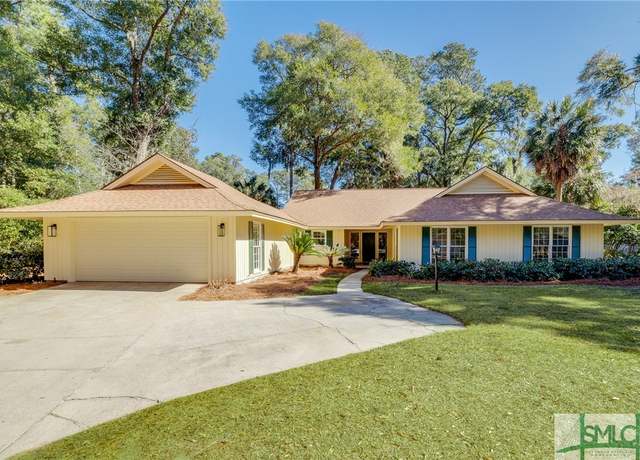 Property at 5 Milledge Ln, Savannah, GA 31411, 3 beds, 2 baths