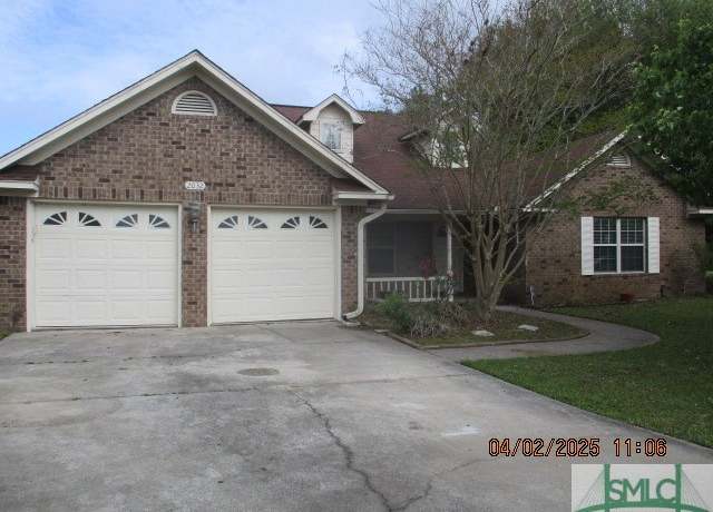 Property at 2032 Andover Ct, Hinesville, GA 31313, 4 beds, 2 baths