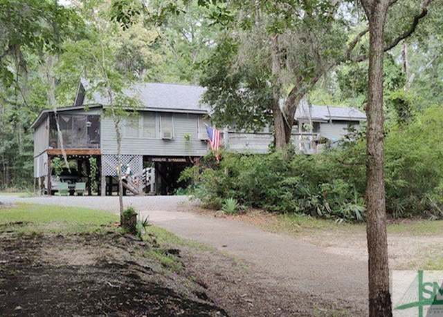 Property at 444 Harvey Rd, Bloomingdale, GA 31302, 2 beds, 1.5 baths